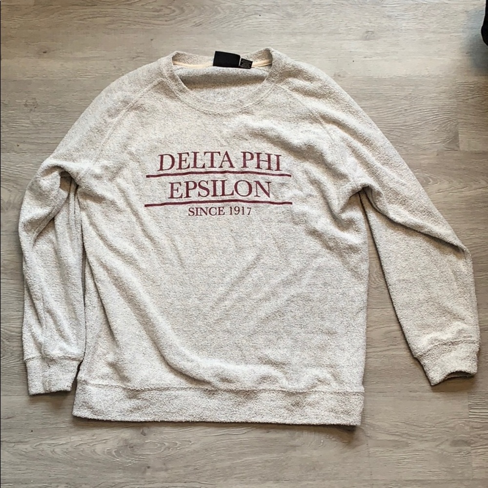 Delta phi epsilon fuzzy pullover: worn a few times